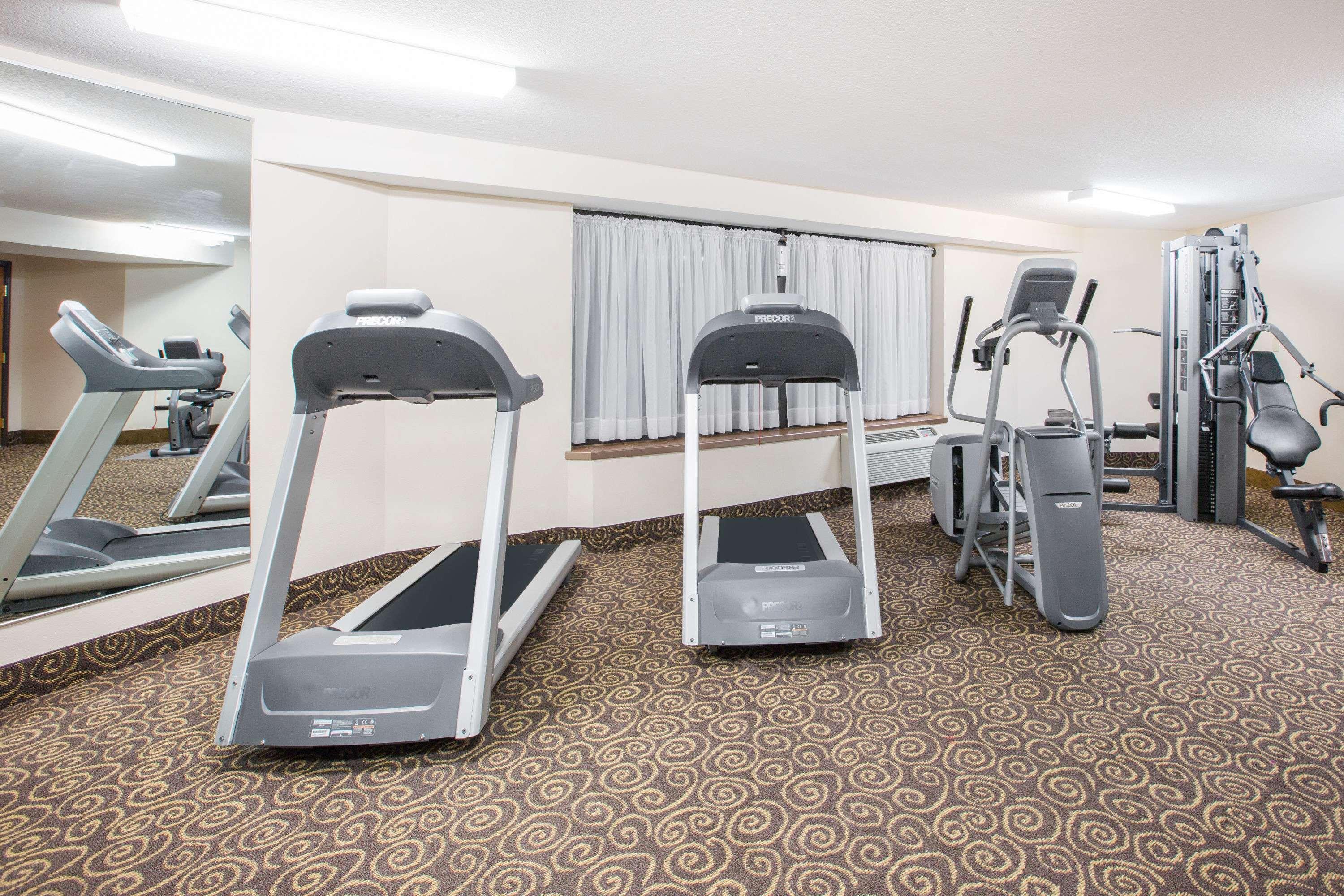 Ramada By Wyndham Des Moines Tropics Resort & Conference Ctr Urbandale Ngoại thất bức ảnh